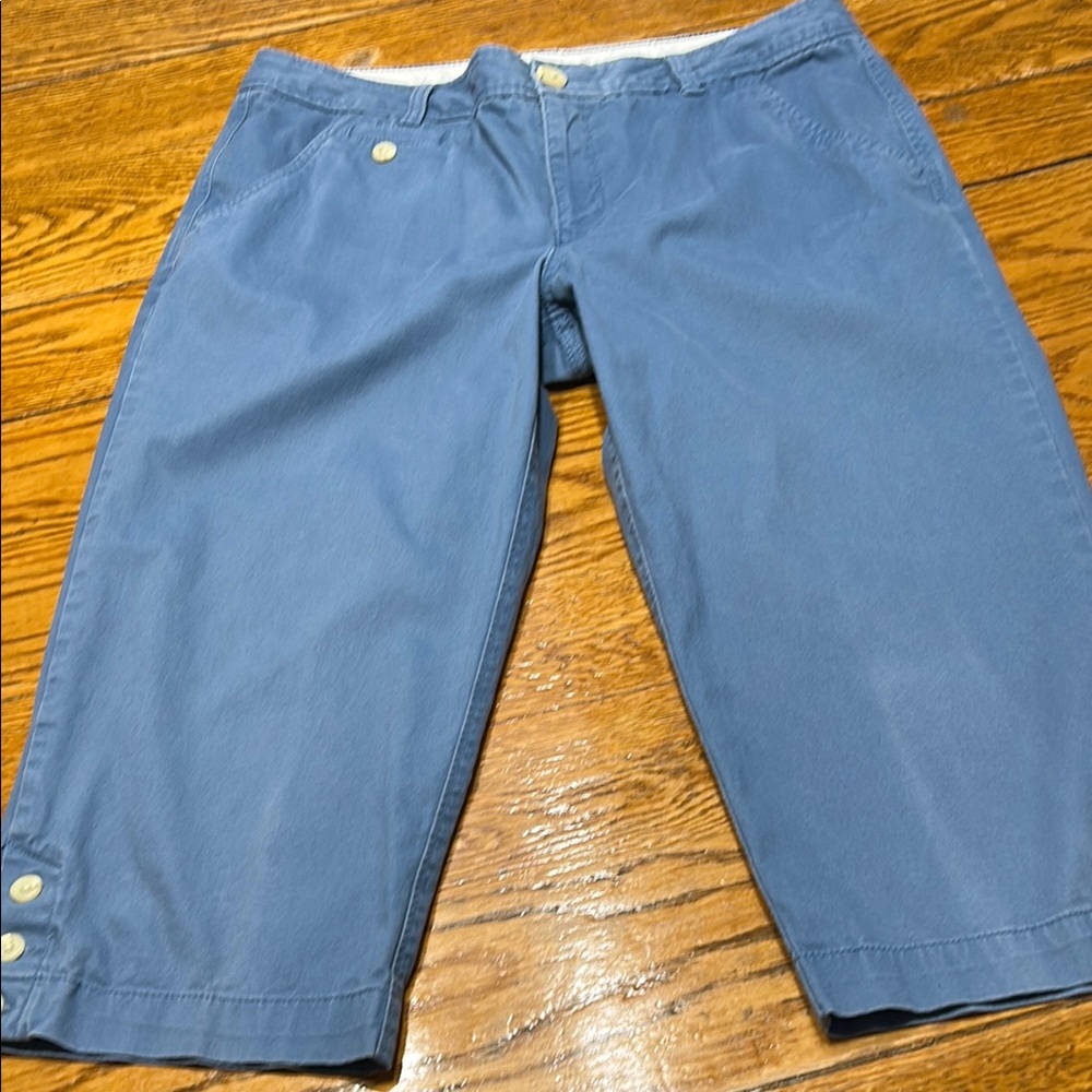 Dockers blue cotton and elastane capris. Good condition. Some fading. Size 12.
